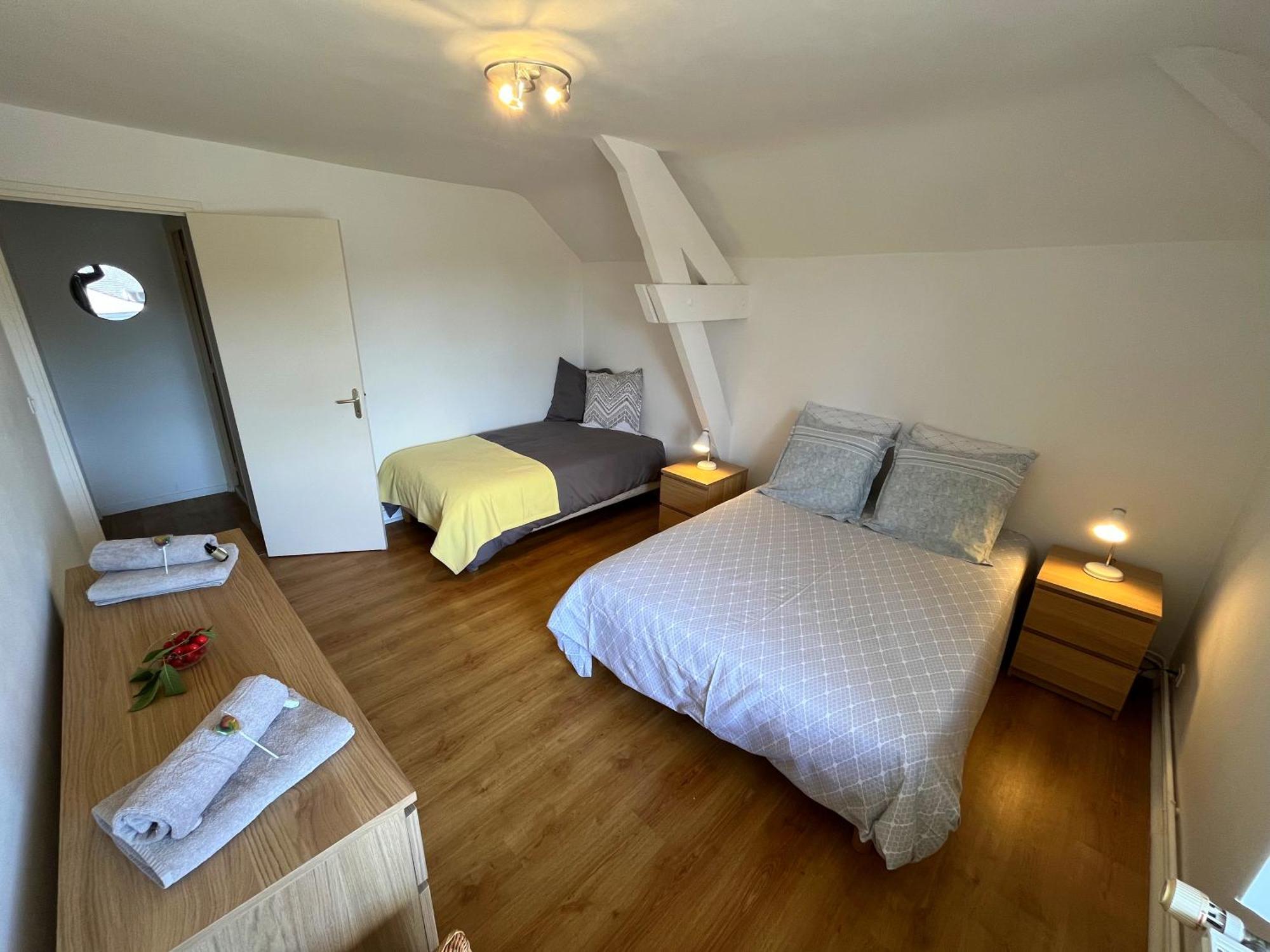 Ecurie Des Charmes A 5 Minutes De La Plage Merville-Franceville-Plage Ngoại thất bức ảnh